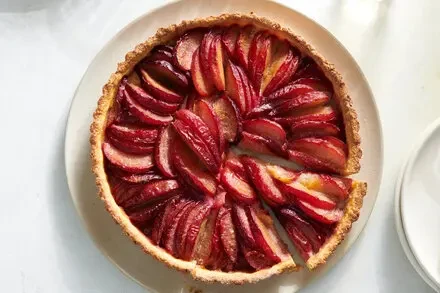 **Plum Crostata**