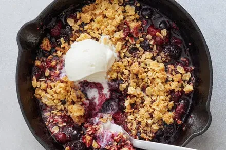 Stovetop Berry Crisp
