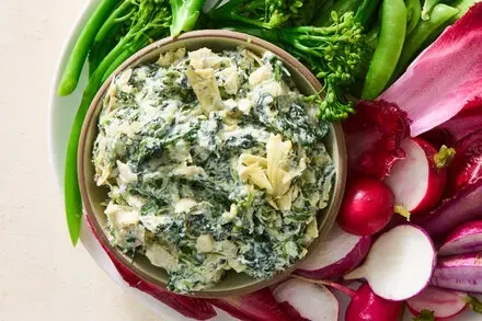 Spinach, Artichoke and Yogurt Dip