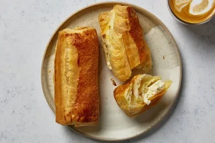 Quesitos (Sweet Cream Cheese Pastries)